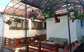 Elza Guesthouse